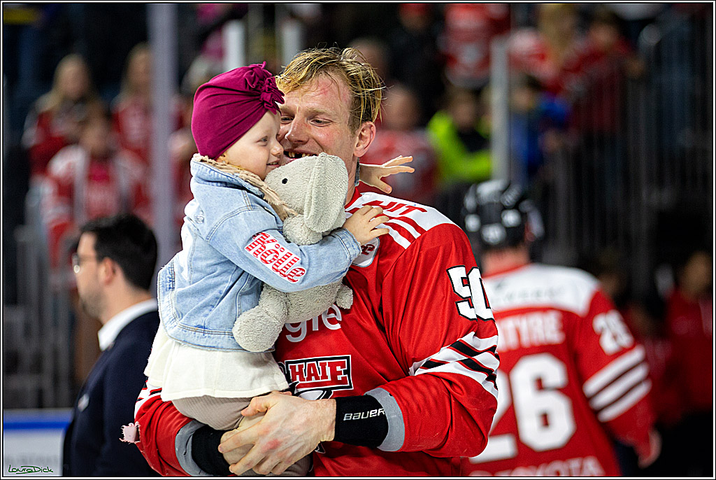 PENNY DEL; Koelner Haie- Loewen Frankfurt; Koeln, 01.12.2022